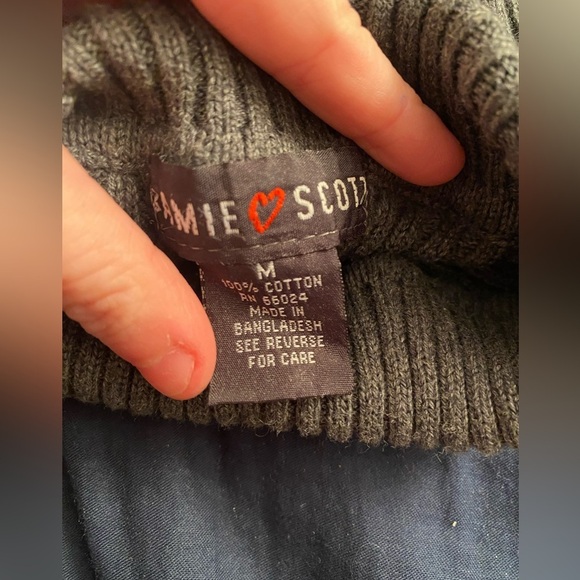 Jamie Scott Vintage Ribbed Short Sleeved Turtleneck in Charcoal Grey - Picture 5 of 7